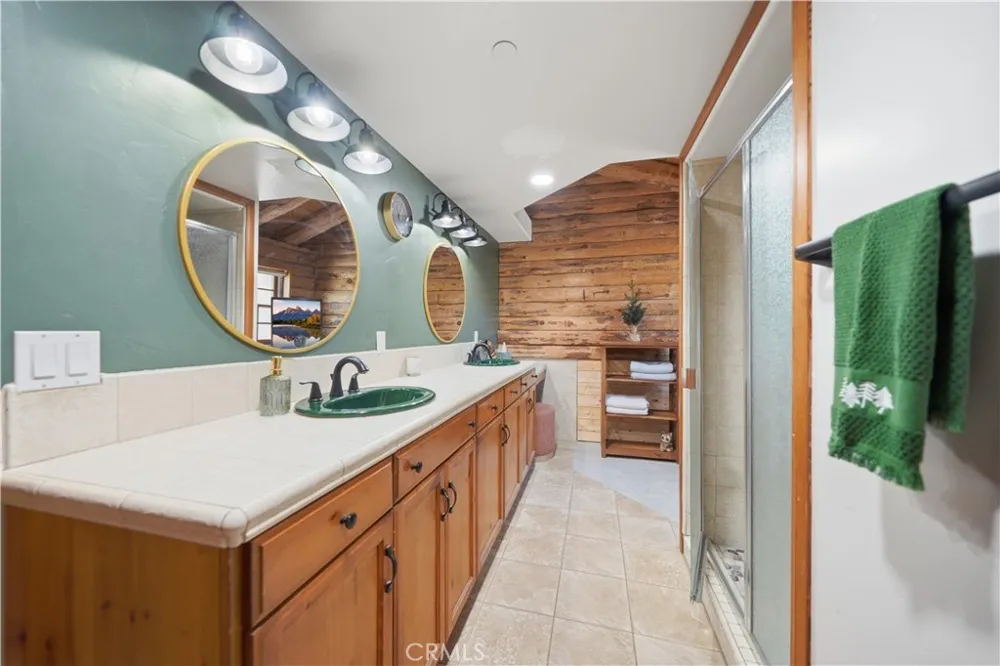 525 Calle Encanto El Cajon, CA 92019
