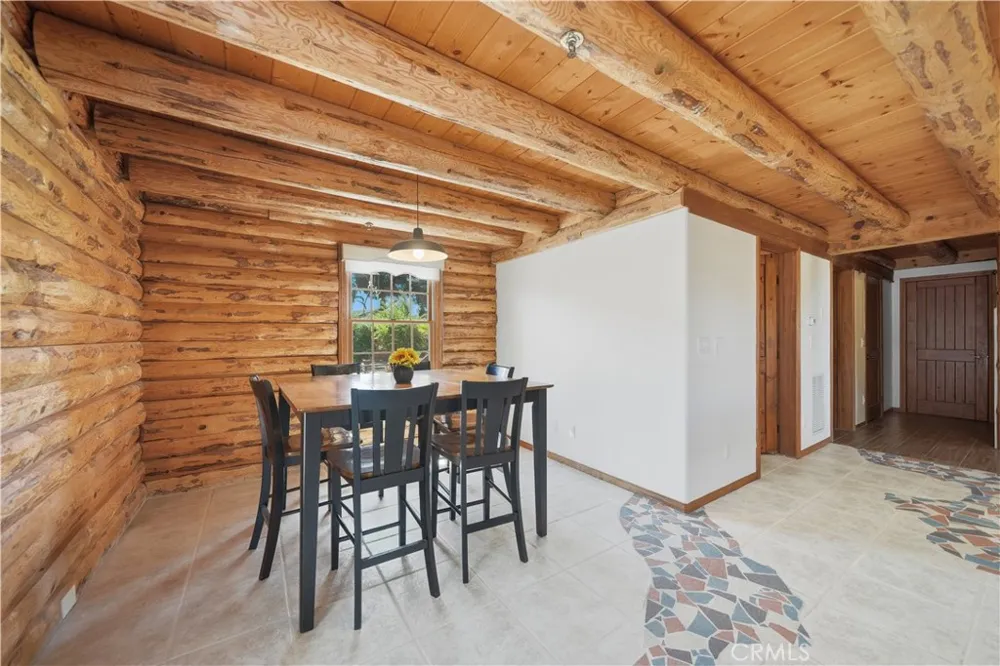 525 Calle Encanto El Cajon, CA 92019