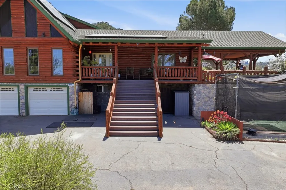 525 Calle Encanto El Cajon, CA 92019