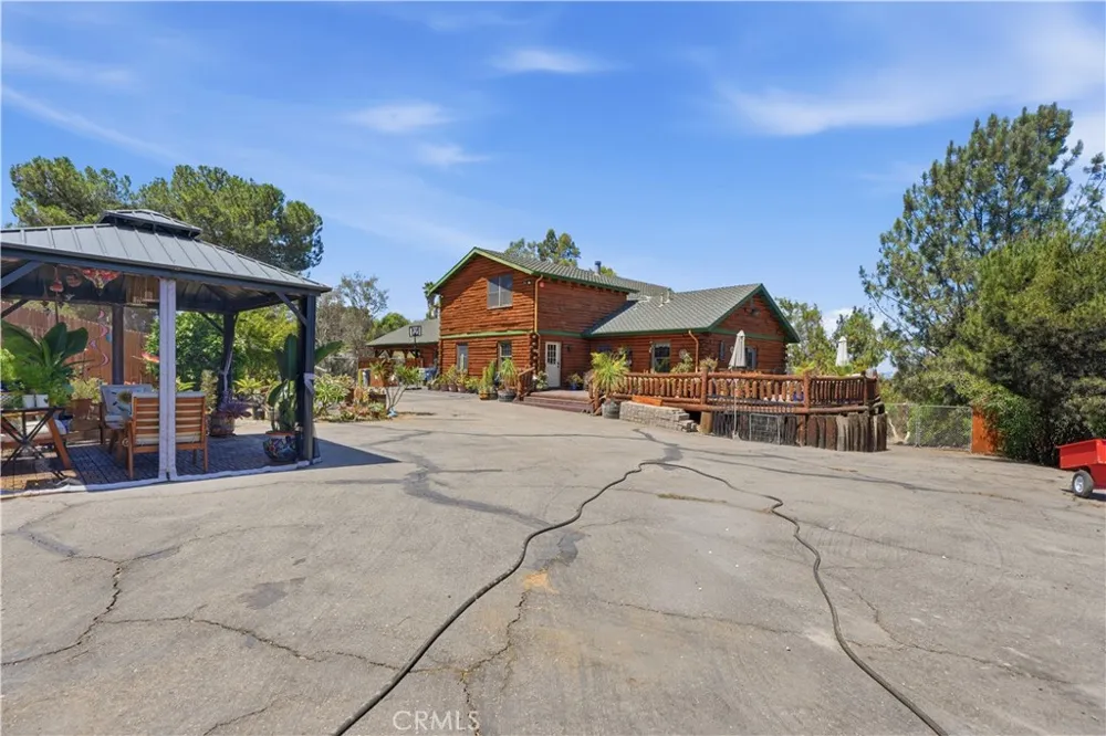 525 Calle Encanto El Cajon, CA 92019