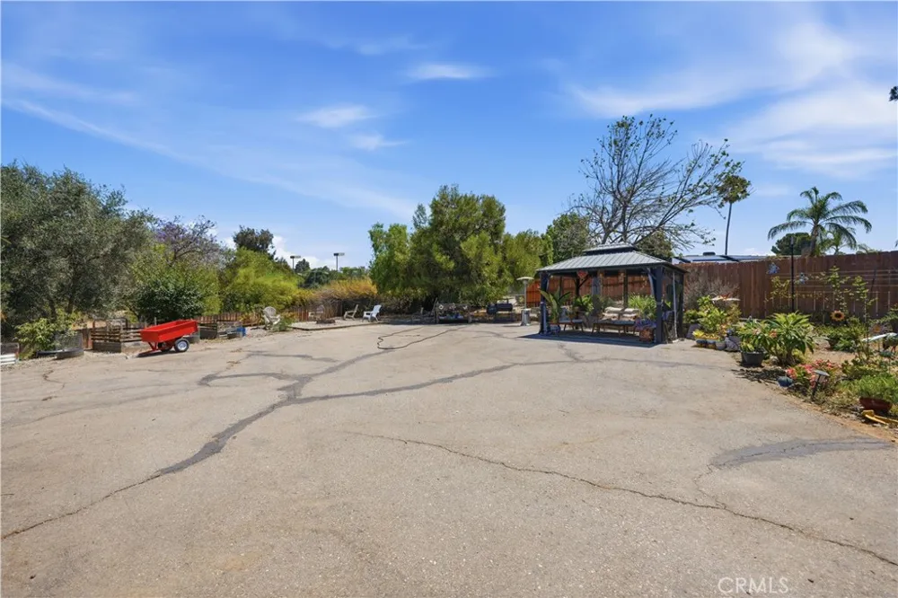 525 Calle Encanto El Cajon, CA 92019