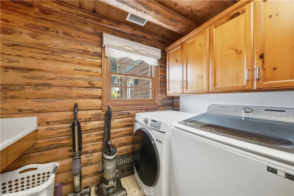 525 Calle Encanto El Cajon, CA 92019