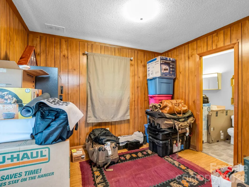 90 Mcentire Road Tryon, NC 28782