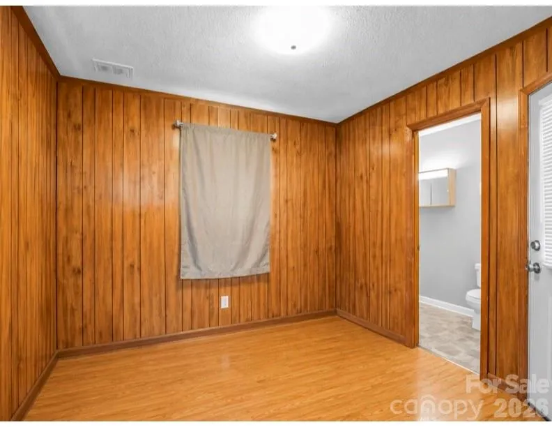 90 Mcentire Road Tryon, NC 28782