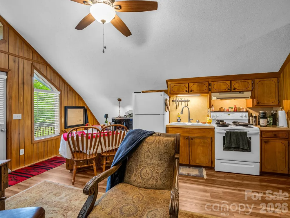 90 Mcentire Road Tryon, NC 28782