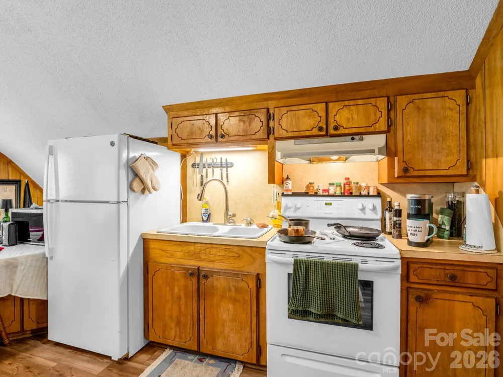 90 Mcentire Road Tryon, NC 28782