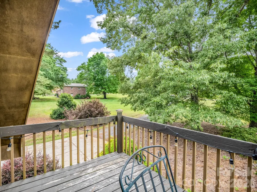90 Mcentire Road Tryon, NC 28782