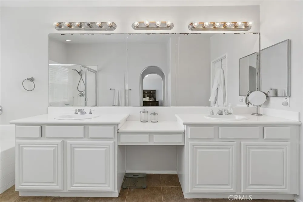 34596 Sourwood Winchester, CA 92596