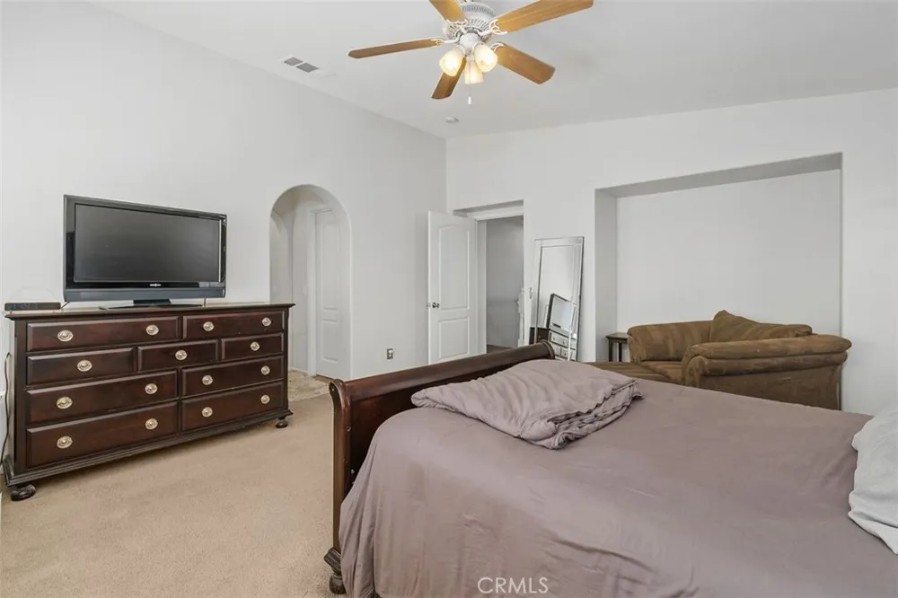 34596 Sourwood Winchester, CA 92596