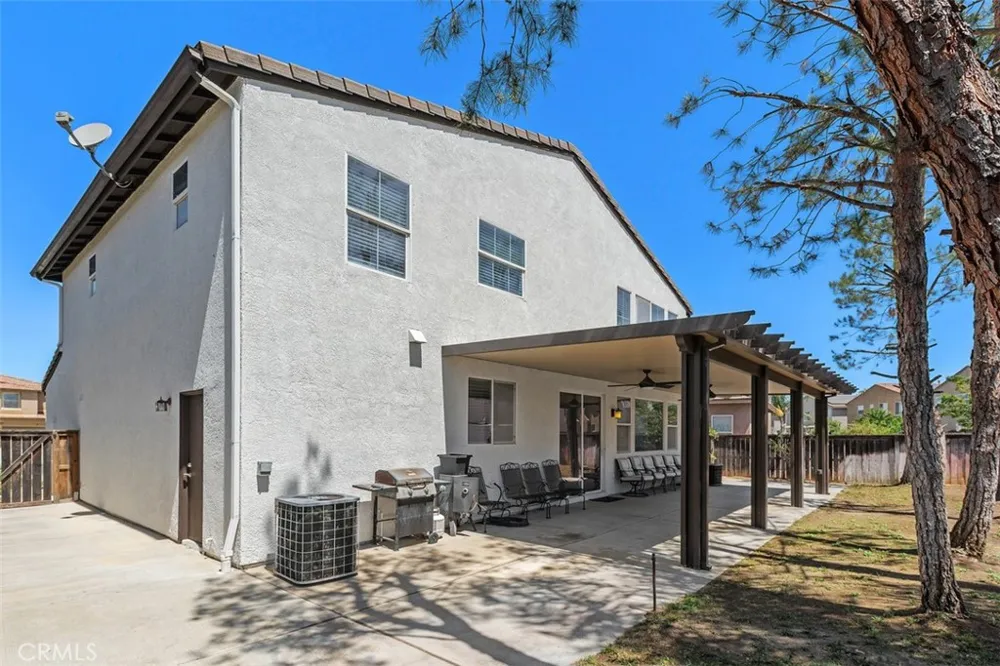 34596 Sourwood Winchester, CA 92596