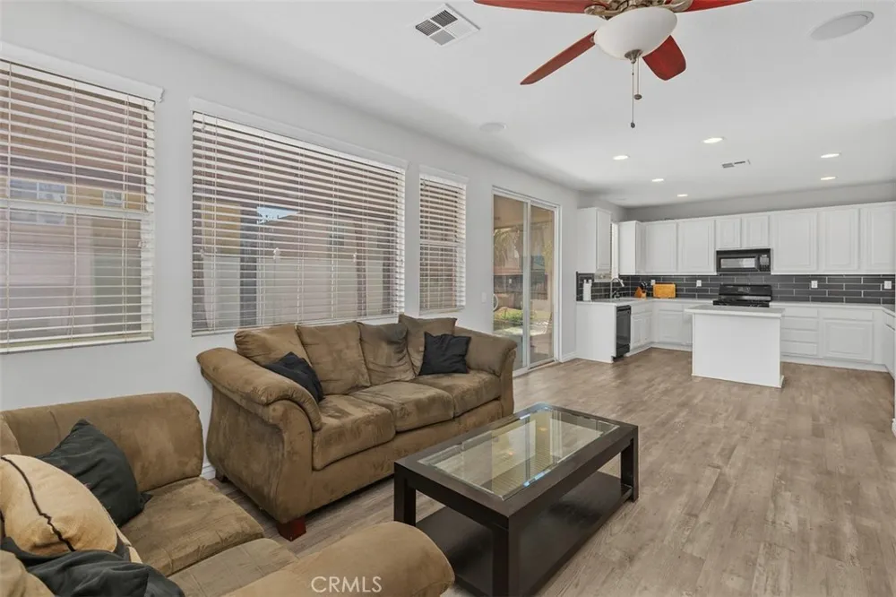 34596 Sourwood Winchester, CA 92596