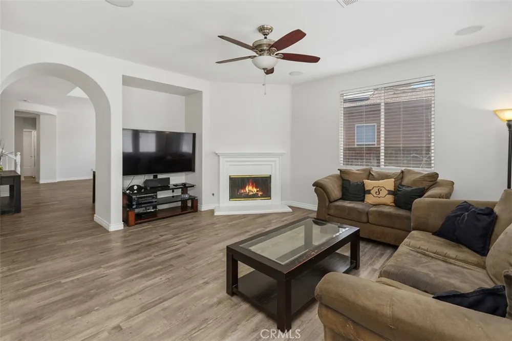 34596 Sourwood Winchester, CA 92596