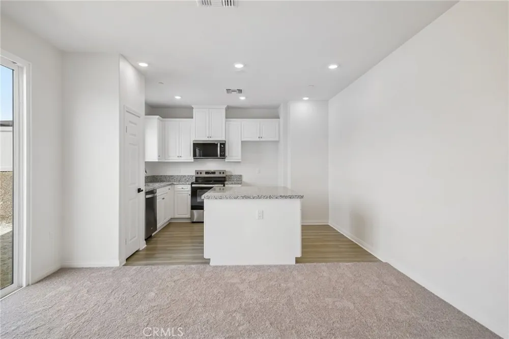 4499 Avellino Place Lake Elsinore, CA 92530