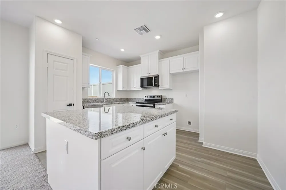 4499 Avellino Place Lake Elsinore, CA 92530