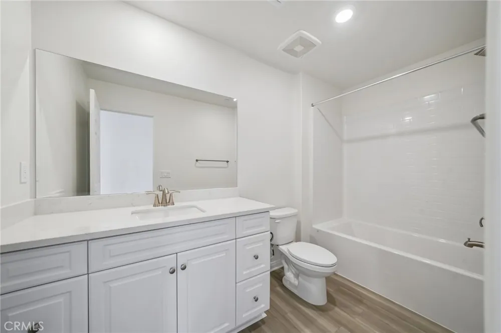 4499 Avellino Place Lake Elsinore, CA 92530