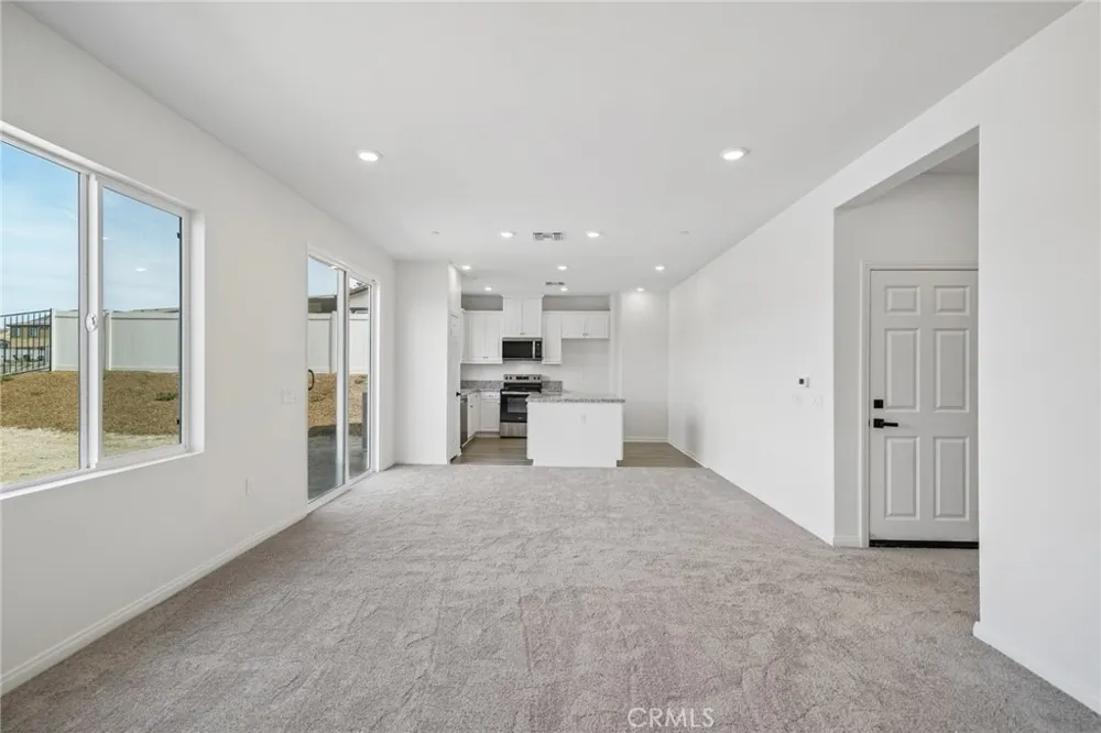 4499 Avellino Place Lake Elsinore, CA 92530