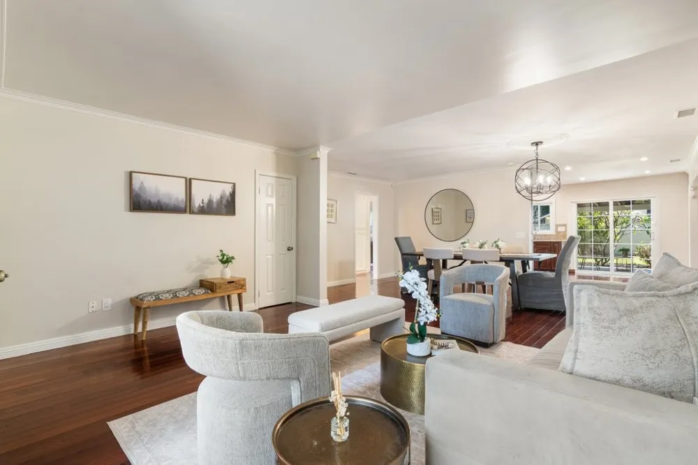 6072 Chinook Ave. Westminster, CA 92683