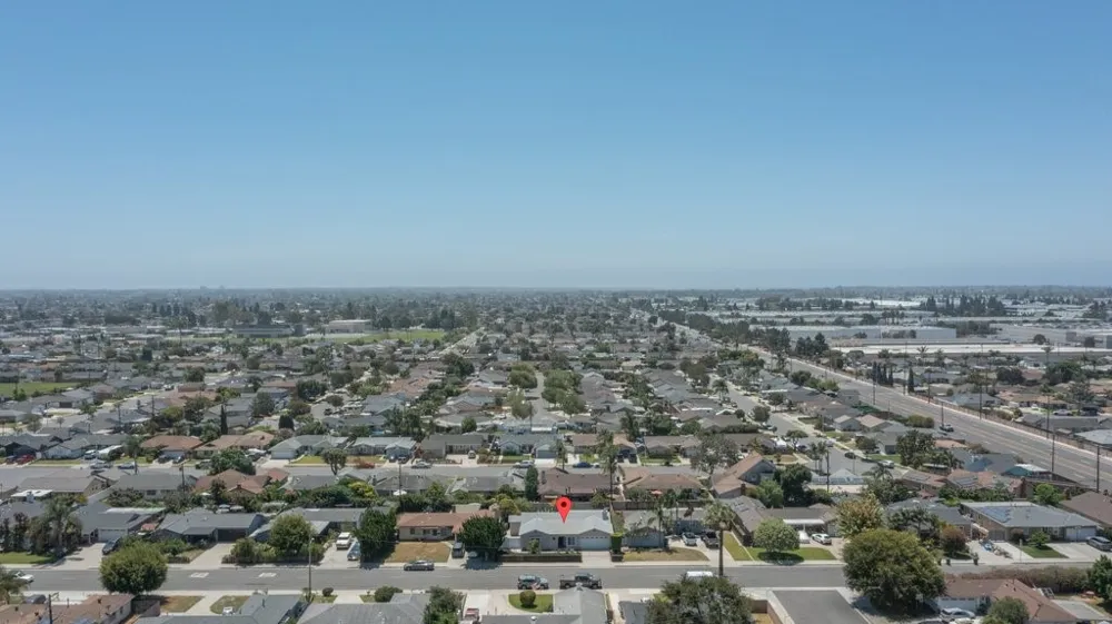 6072 Chinook Ave. Westminster, CA 92683