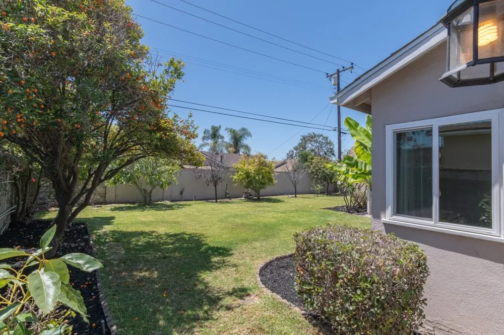 6072 Chinook Ave. Westminster, CA 92683