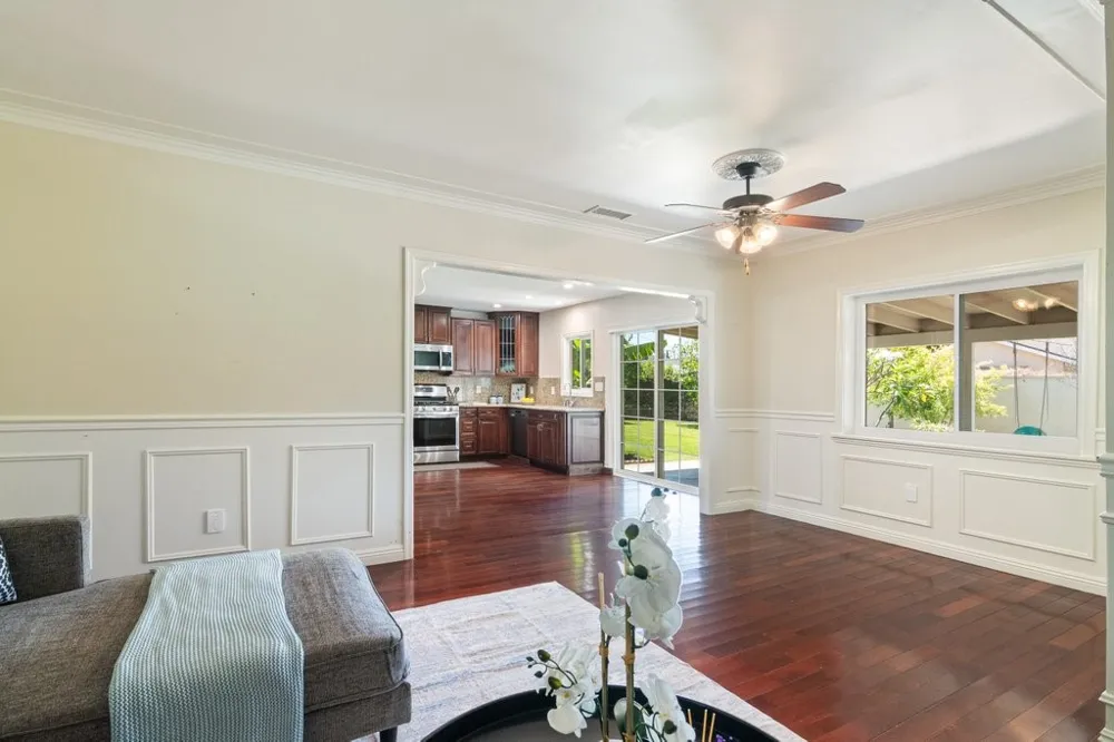 6072 Chinook Ave. Westminster, CA 92683