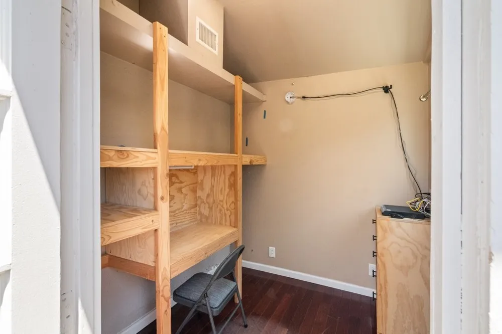 6072 Chinook Ave. Westminster, CA 92683