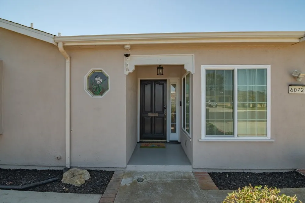 6072 Chinook Ave. Westminster, CA 92683