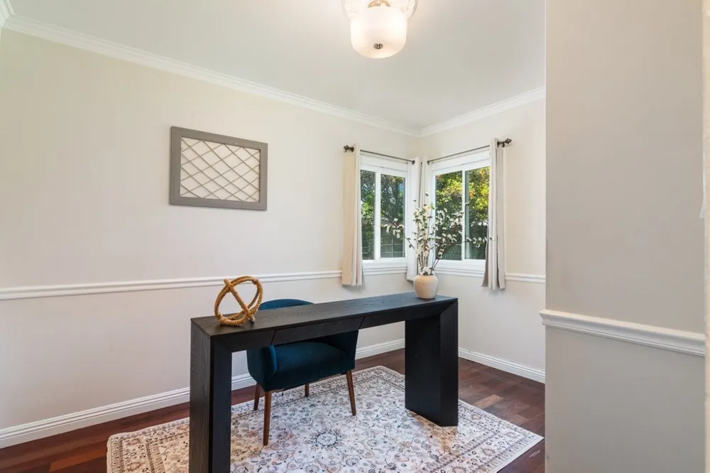 6072 Chinook Ave. Westminster, CA 92683