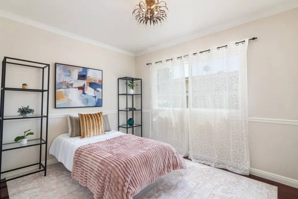 6072 Chinook Ave. Westminster, CA 92683