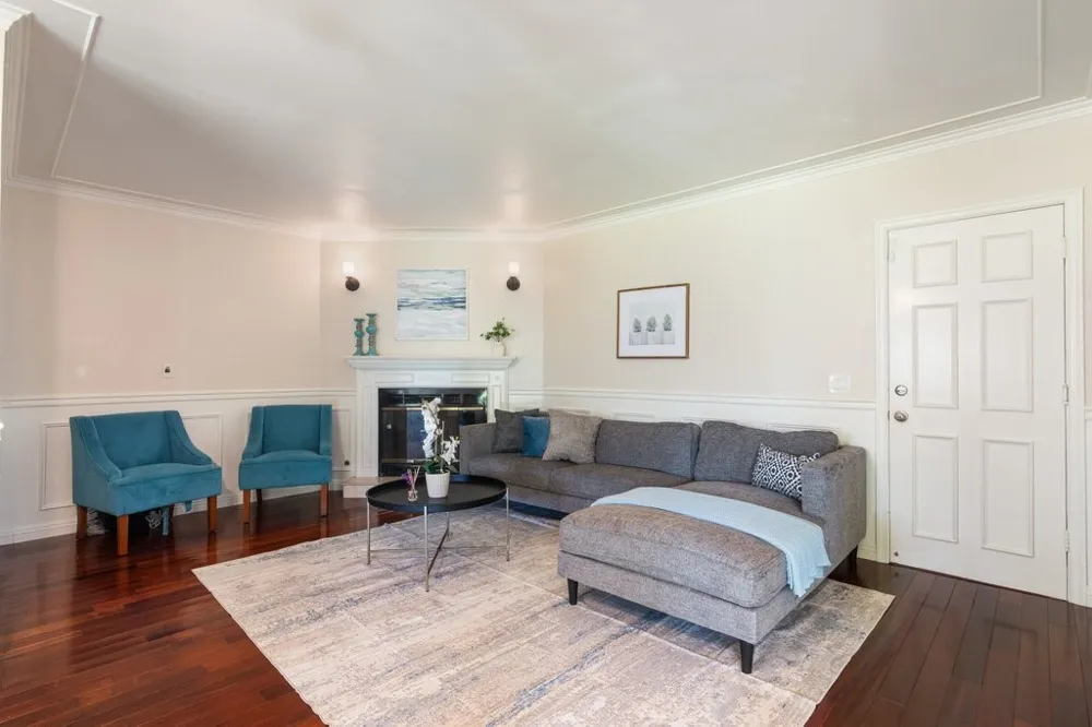 6072 Chinook Ave. Westminster, CA 92683