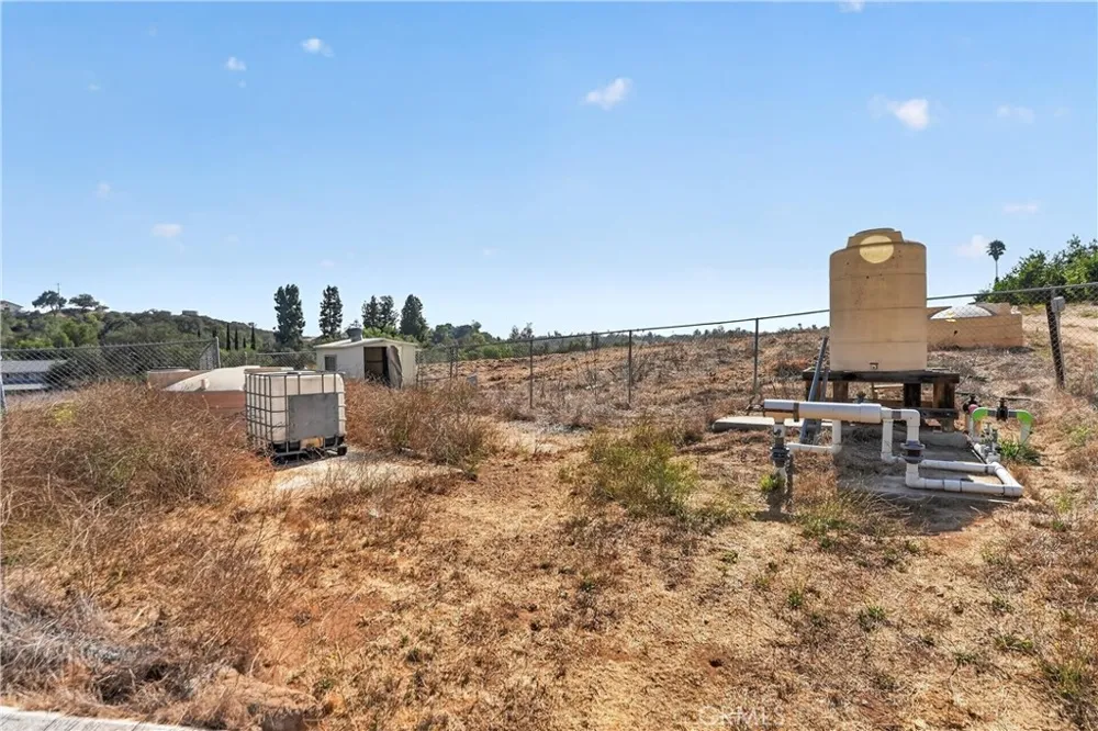 2864 Live Oak Park Fallbrook, CA 92028