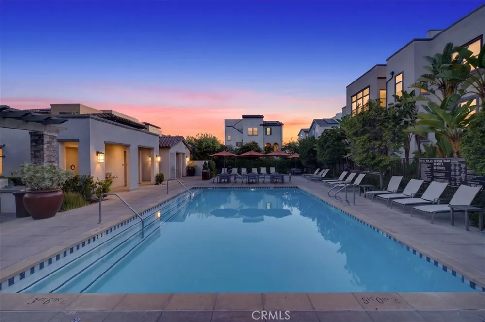 169 Hideaway loop Mission Viejo, CA 92692