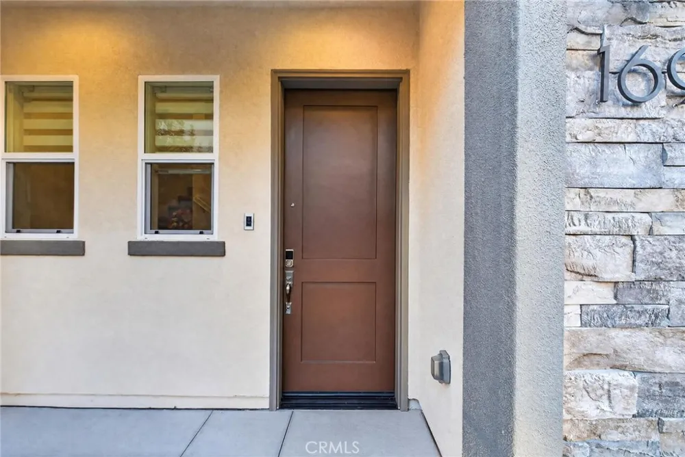 169 Hideaway loop Mission Viejo, CA 92692