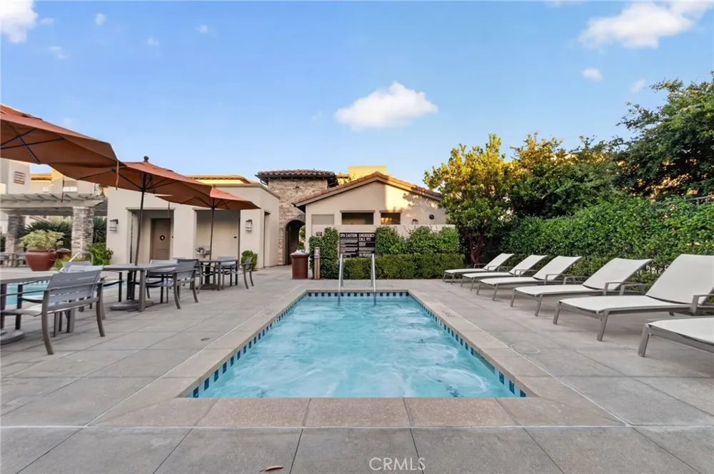 169 Hideaway loop Mission Viejo, CA 92692