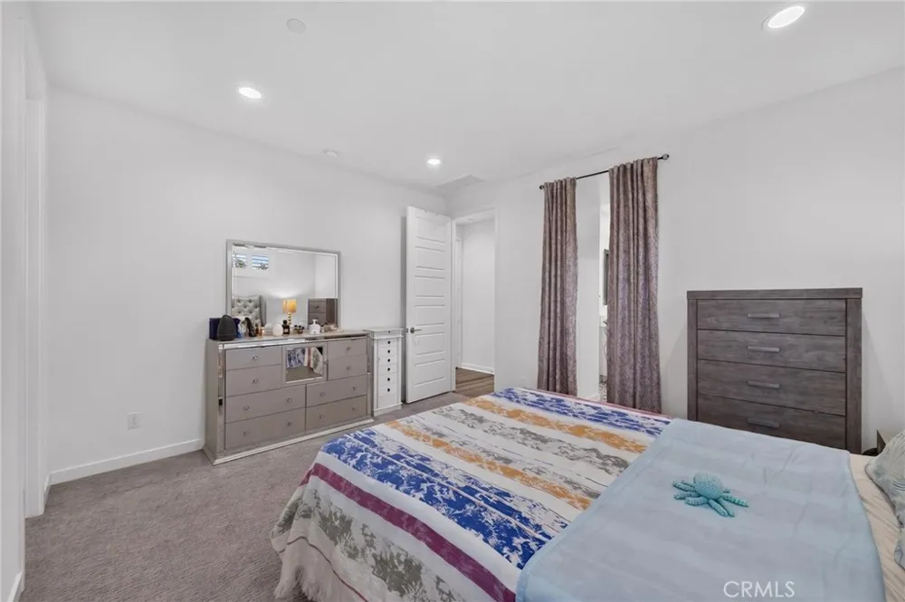 169 Hideaway loop Mission Viejo, CA 92692