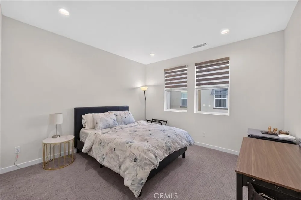 169 Hideaway loop Mission Viejo, CA 92692