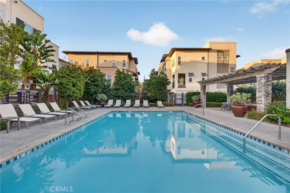 169 Hideaway loop Mission Viejo, CA 92692