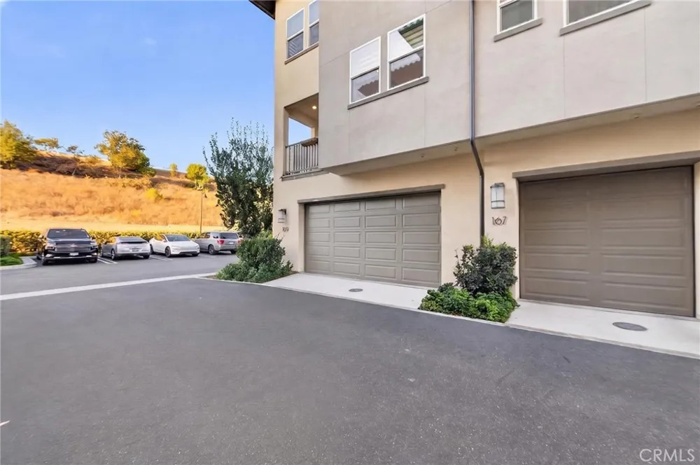 169 Hideaway loop Mission Viejo, CA 92692