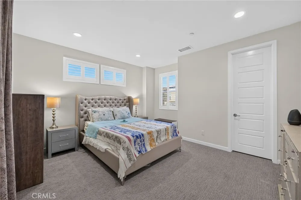 169 Hideaway loop Mission Viejo, CA 92692