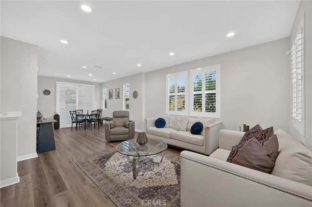 169 Hideaway loop Mission Viejo, CA 92692