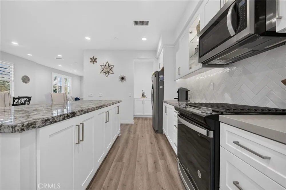 169 Hideaway loop Mission Viejo, CA 92692