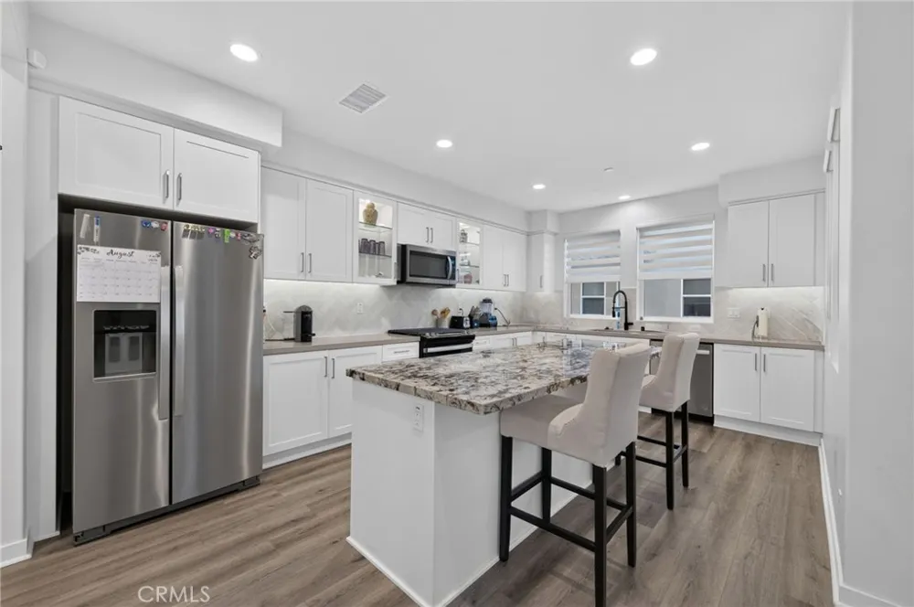 169 Hideaway loop Mission Viejo, CA 92692