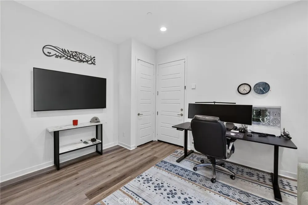 169 Hideaway loop Mission Viejo, CA 92692