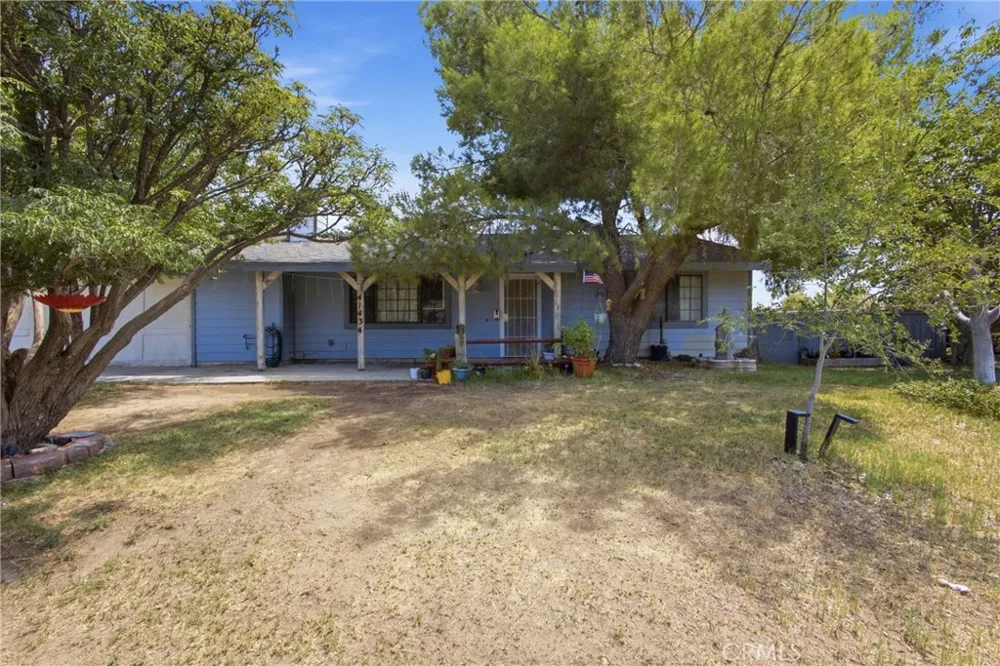 41434 E 156th E Lake Los Angeles, CA 93535