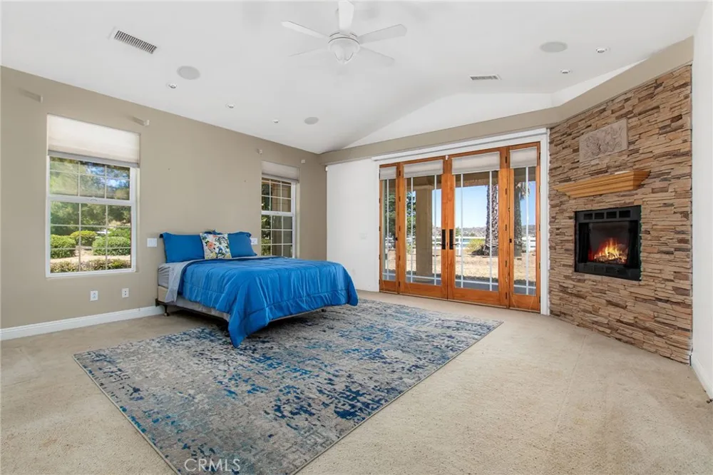 41810 Lakefront Drive Aguanga, CA 92536