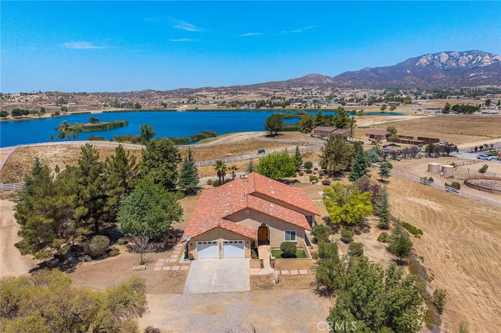 41810 Lakefront Drive Aguanga, CA 92536