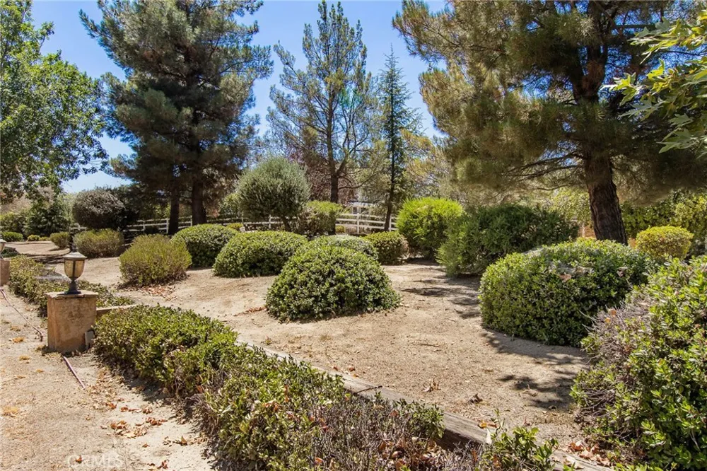 41810 Lakefront Drive Aguanga, CA 92536