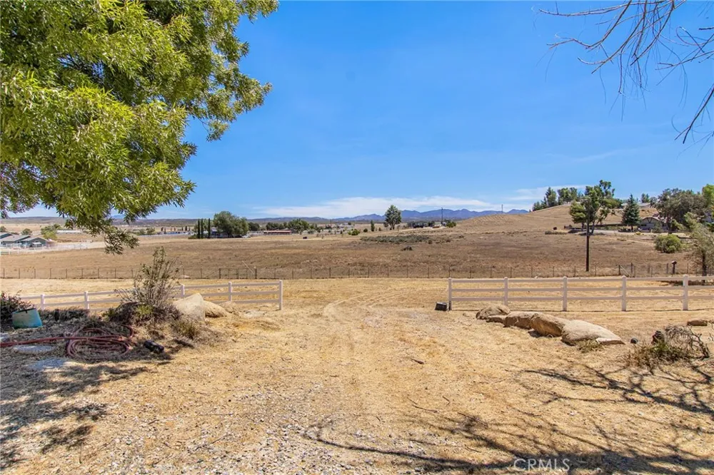 41810 Lakefront Drive Aguanga, CA 92536