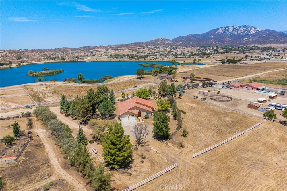 41810 Lakefront Drive Aguanga, CA 92536