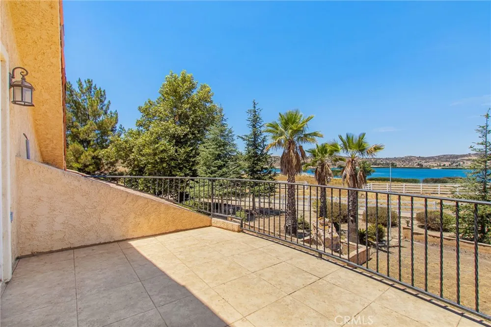 41810 Lakefront Drive Aguanga, CA 92536