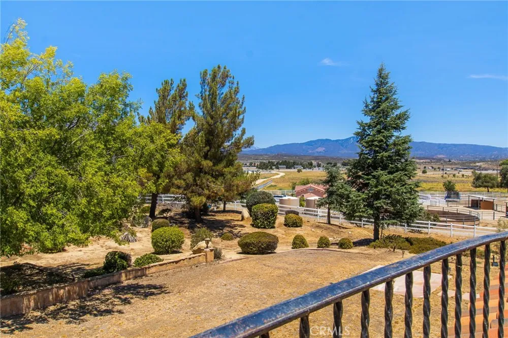 41810 Lakefront Drive Aguanga, CA 92536